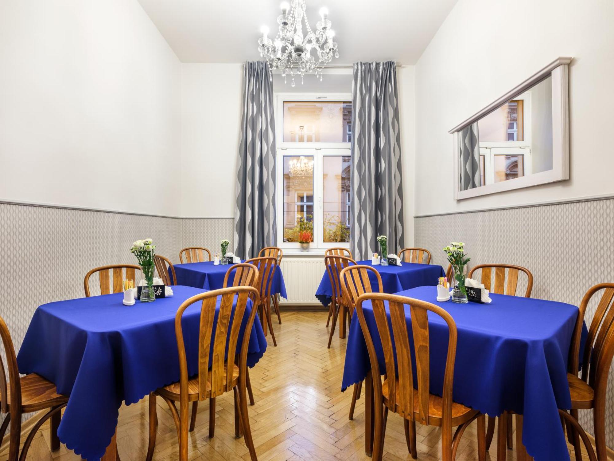 Kosmopolita Apartments Краков Экстерьер фото